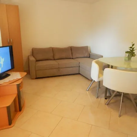 Holiday Home Villa Nada Holiday home Prizba