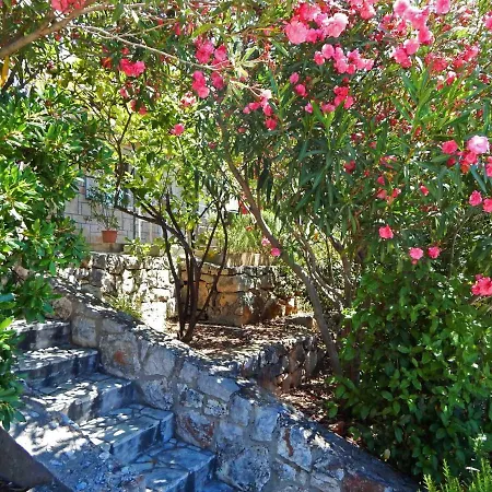 Holiday home Holiday Home Villa Nada Prizba